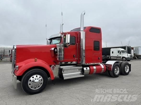 Kenworth W900L Truck Tractor Units
