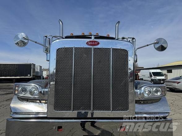 Peterbilt 389 Truck Tractor Units