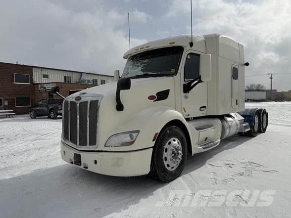 Peterbilt 579 Truck Tractor Units