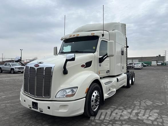 Peterbilt 579 Truck Tractor Units