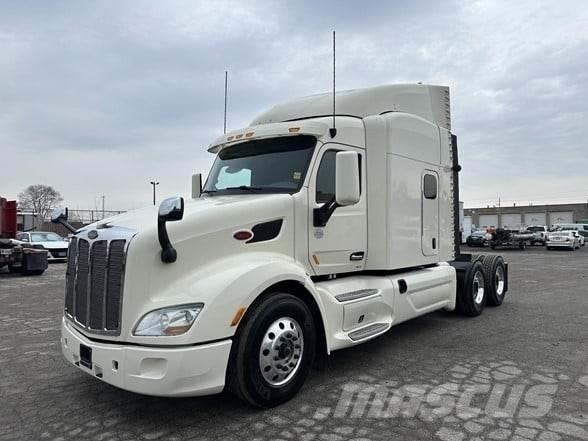 Peterbilt 579 Truck Tractor Units