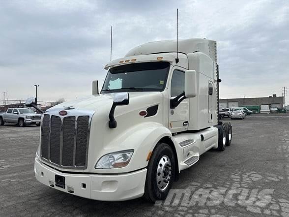 Peterbilt 579 Truck Tractor Units