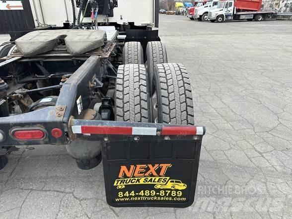 Peterbilt 579 Truck Tractor Units