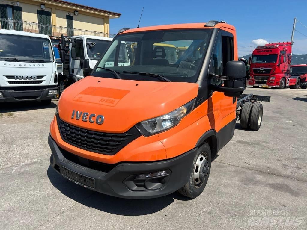 Iveco Daily 35-140 Crane trucks
