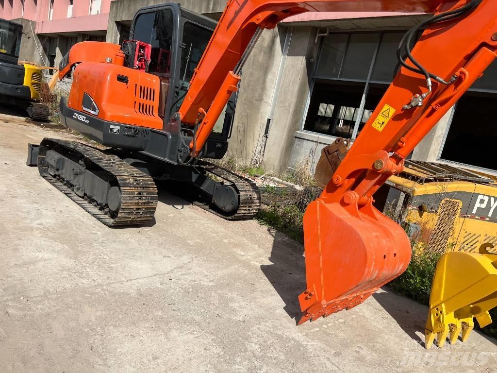 Doosan DX60 Mini excavators < 7t