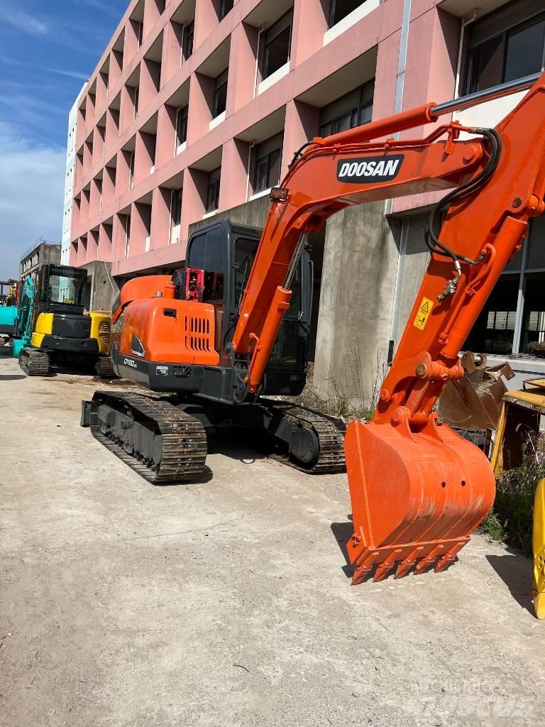 Doosan DX60 Mini excavators < 7t