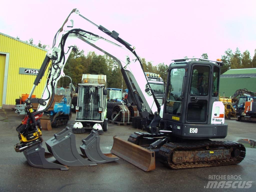 Bobcat E 50 Mini excavators < 7t