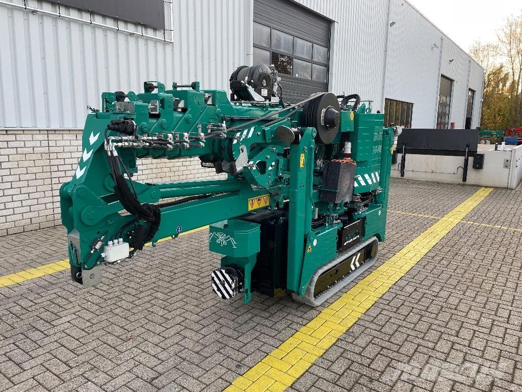Hoeflon C 10 Mini cranes