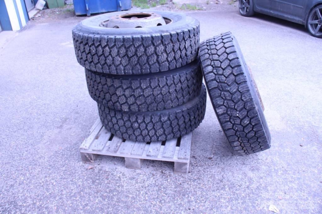 Lastbil Däck Tyres, wheels and rims