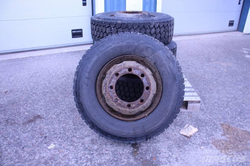 Lastbil Däck Tyres, wheels and rims