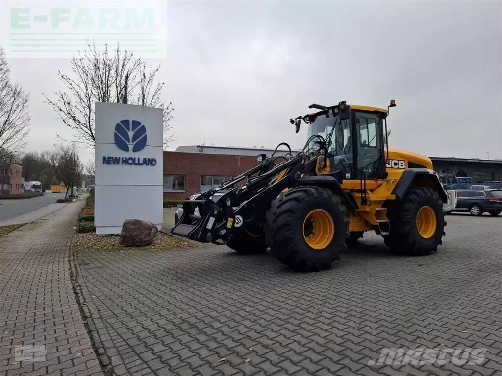 JCB 427 agri Mini excavators < 7t
