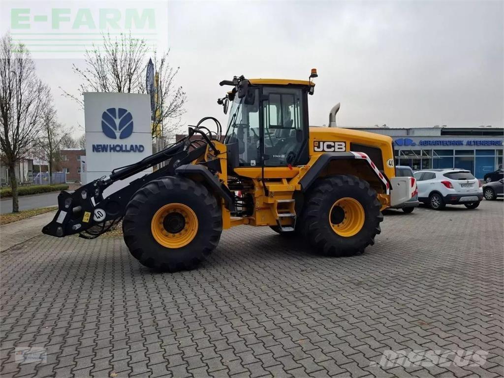 JCB 427 agri Mini excavators < 7t