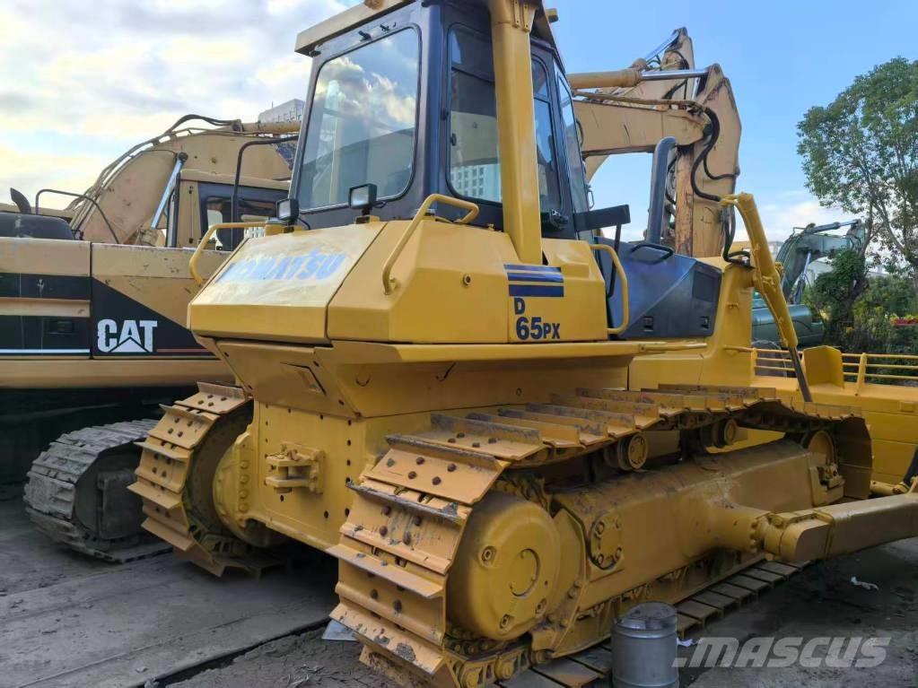 Komatsu D 65 PX-12 Crawler dozers