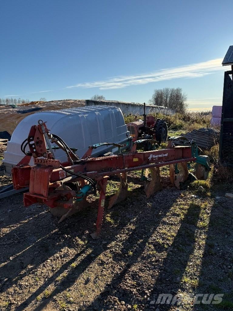 Kverneland AD-85 Conventional ploughs
