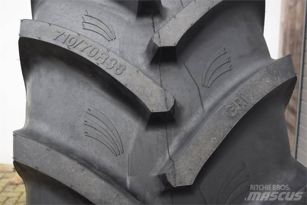  710/70R38 ***GRI*** Tyres, wheels and rims