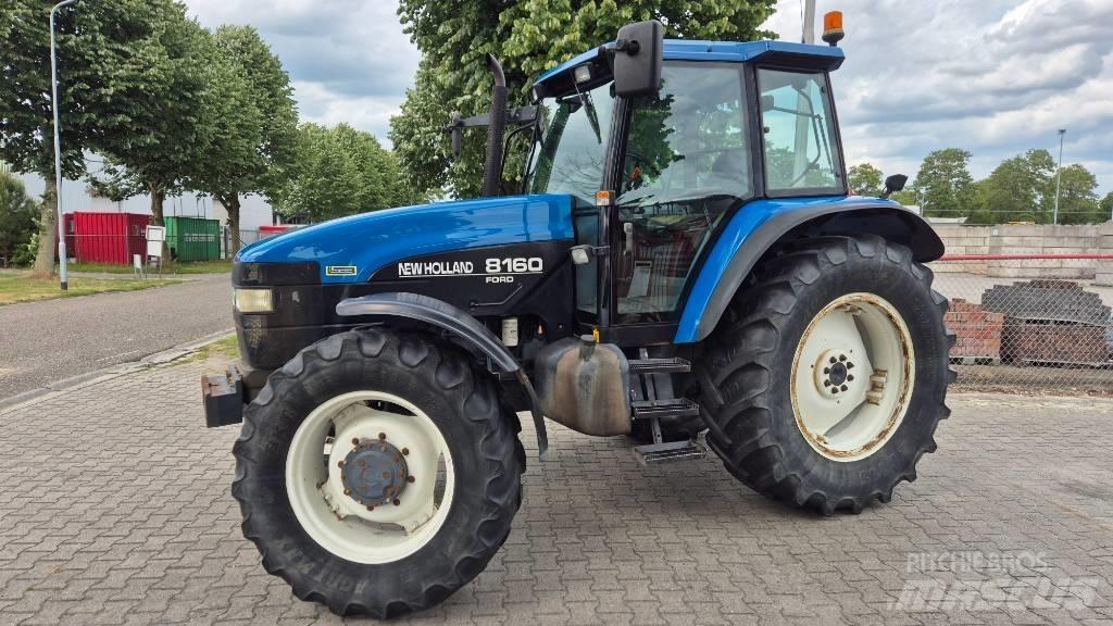 New Holland 8160 RC Tractors