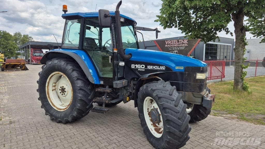 New Holland 8160 RC Tractors