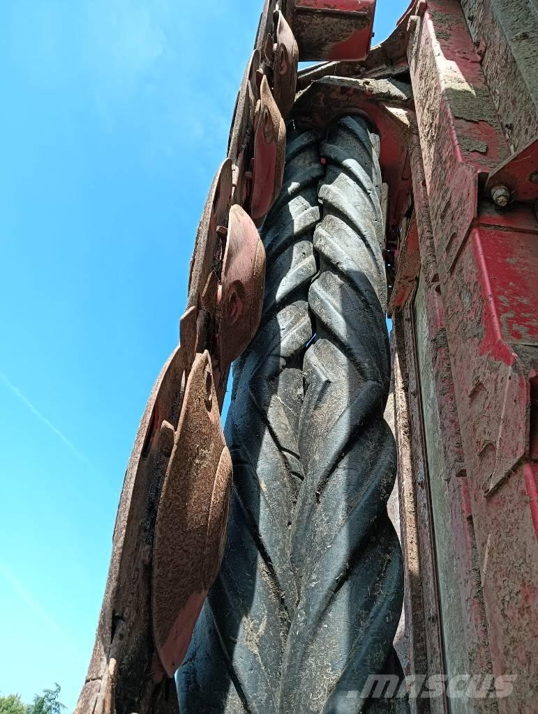 Pöttinger NOVACT X8 Mower-conditioners