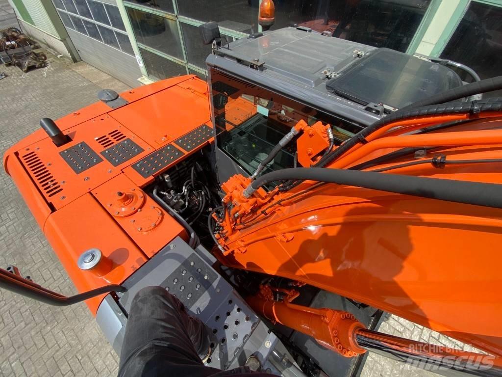 Hitachi ZX 140 W-3 Wheeled excavators