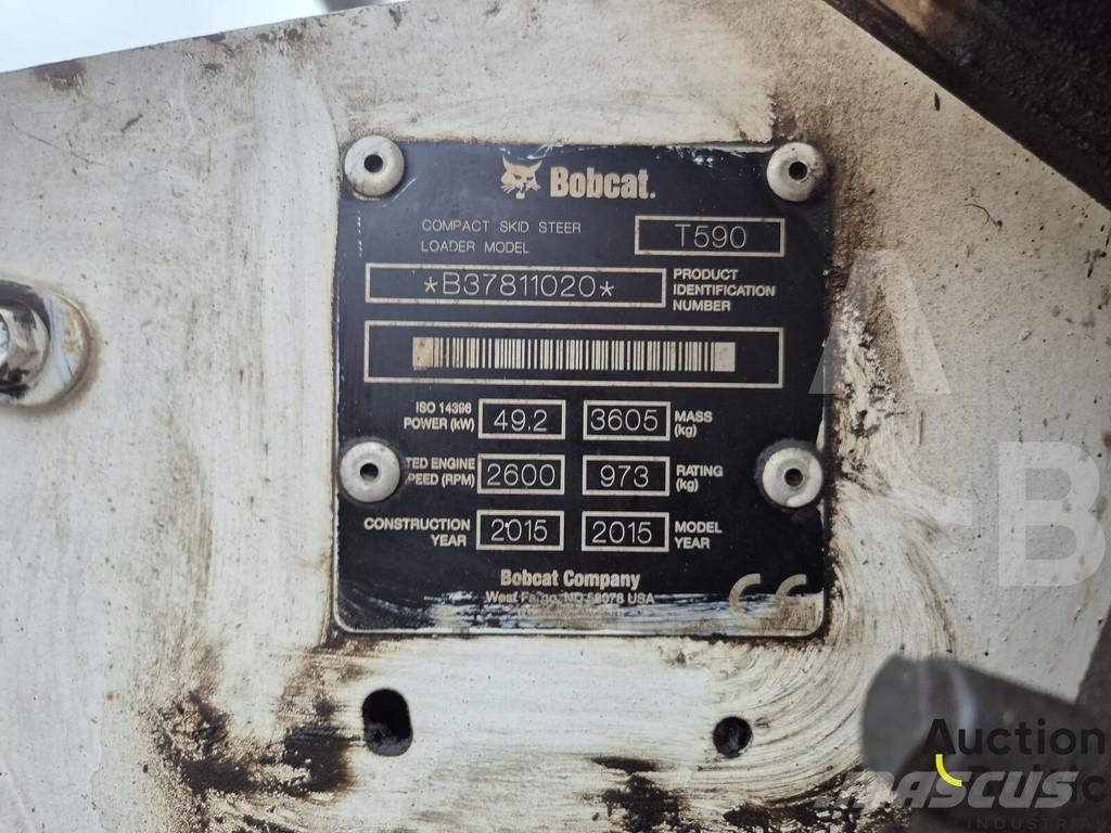 Bobcat T590 Crawler FEL's