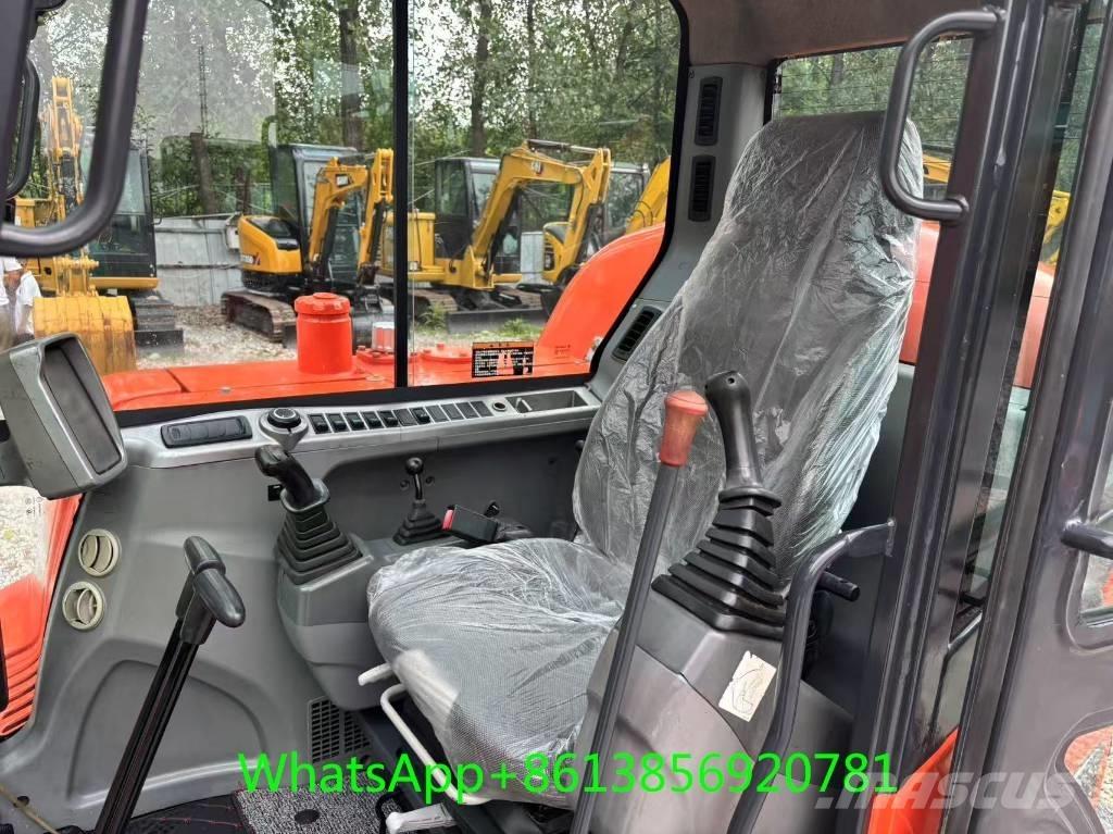 Doosan DX 60 Mini excavators < 7t