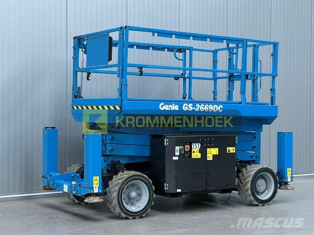 Genie GS2669 DC Scissor lifts