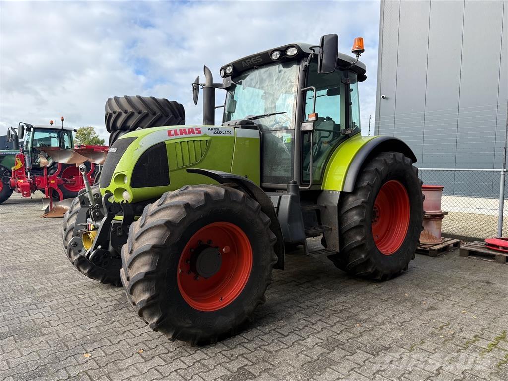 CLAAS Ares 697 ATZ Tractors
