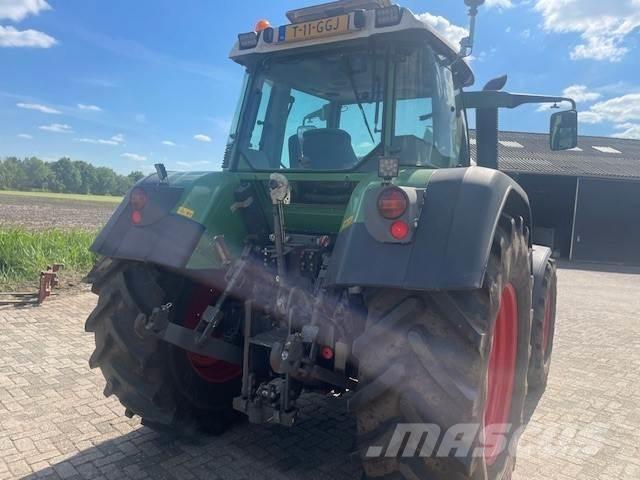Fendt 714 Com3 Tractors