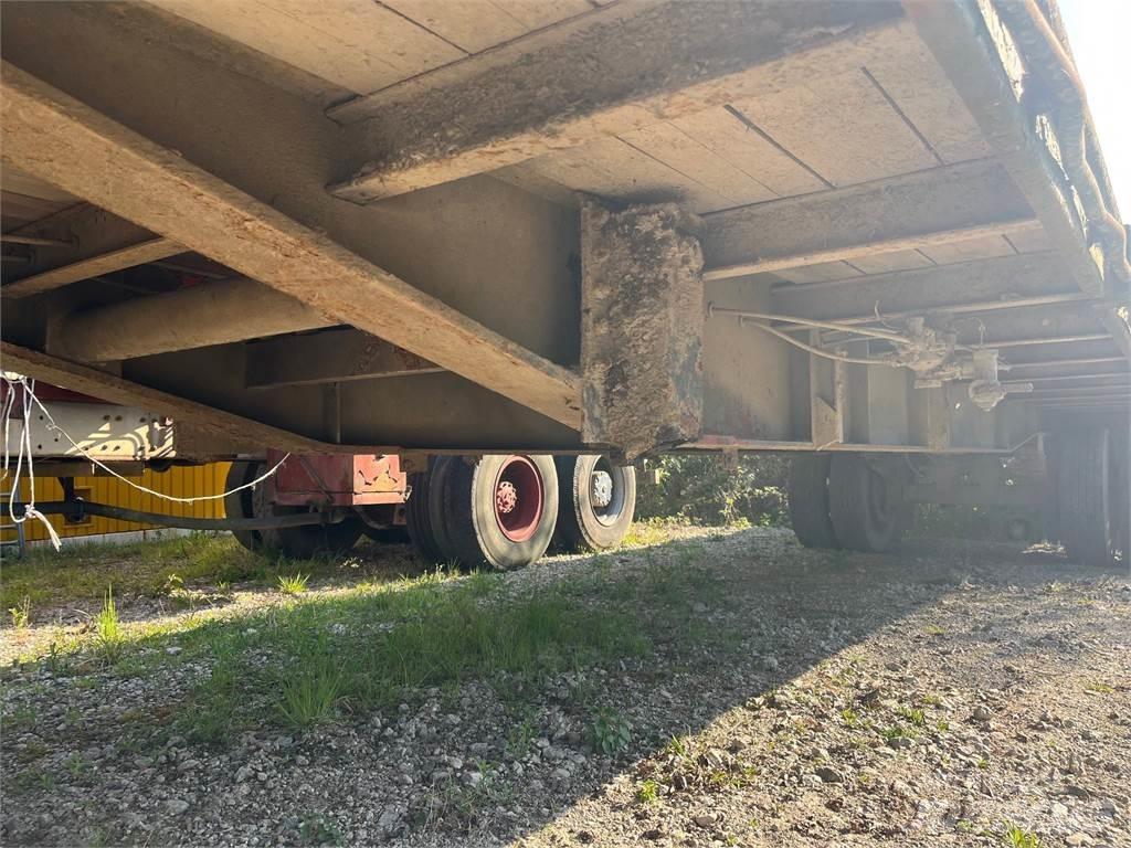  PATTE WAGEN Livestock carrying trailers