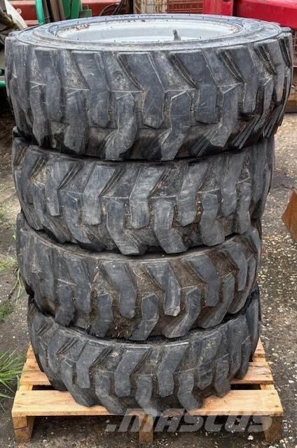  Set BKT 27x8.50-15 Tyres, wheels and rims