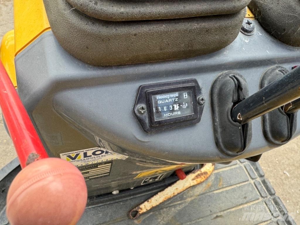Yanmar SV08 (AH918) Mini excavators < 7t