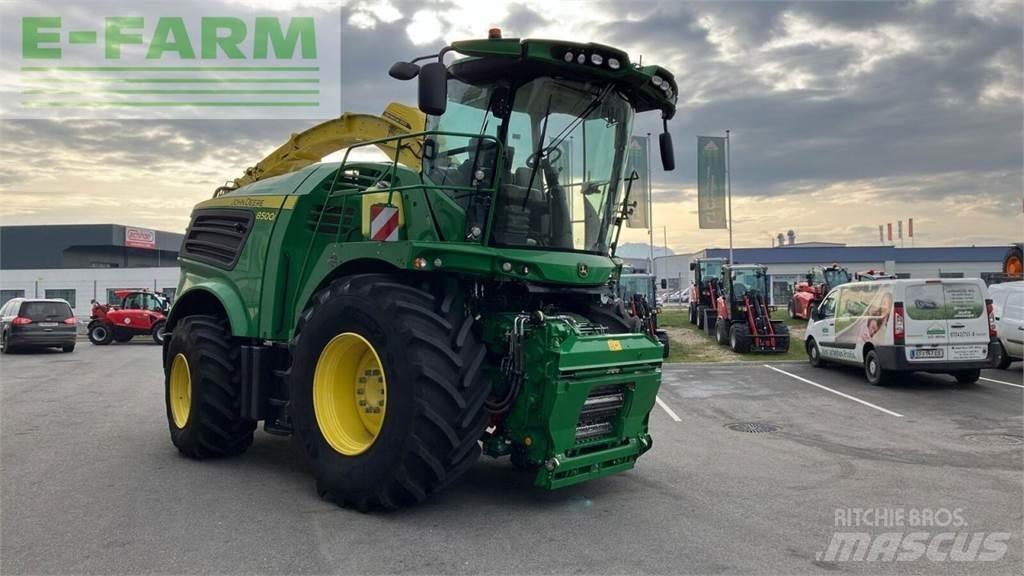 John Deere 8500i Self-propelled foragers