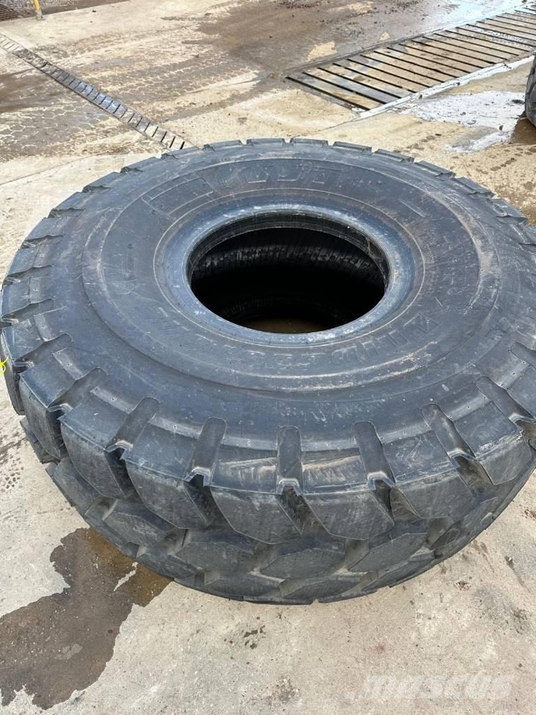 Bridgestone 26.5R25 Tyres, wheels and rims