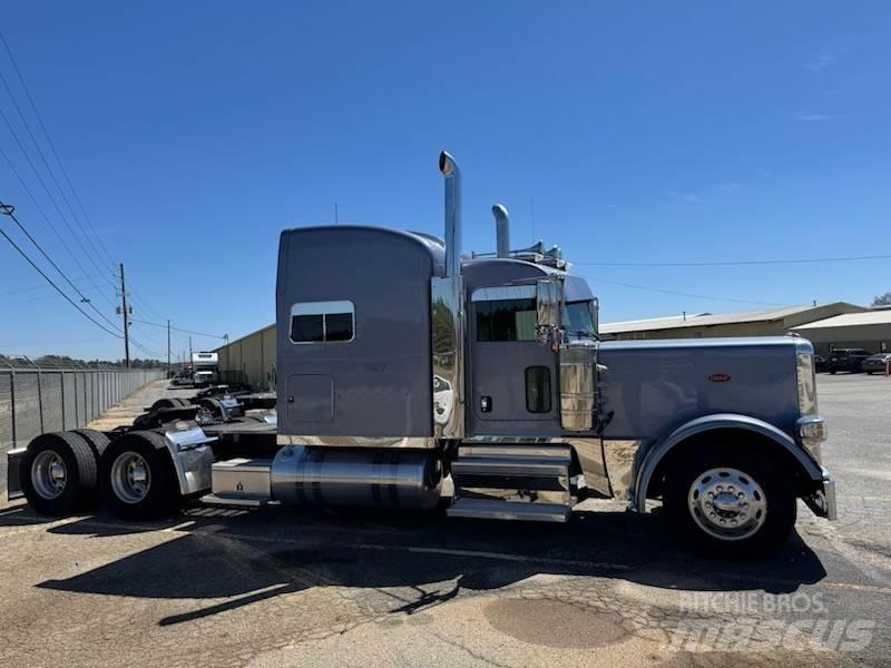 Peterbilt 389 Truck Tractor Units