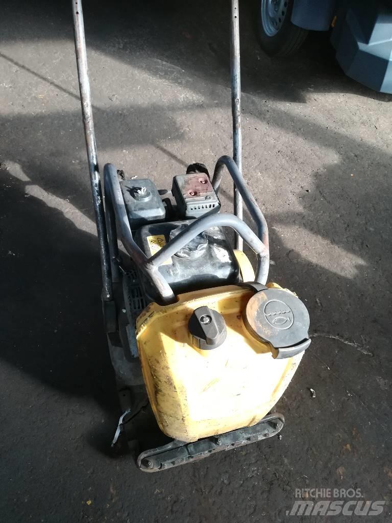  VIBRAČNÍ DESKA LF90 Vibrator compactors