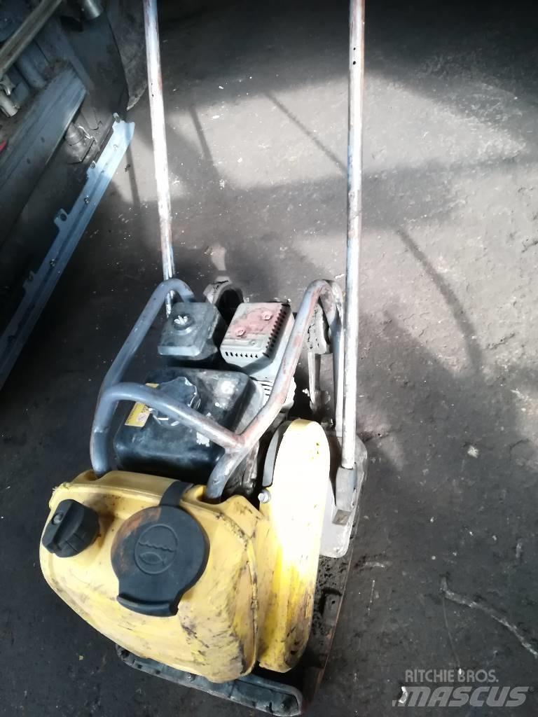  VIBRAČNÍ DESKA LF90 Vibrator compactors