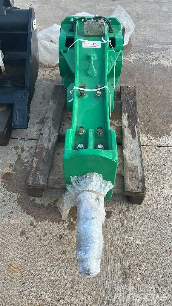 Montabert M 900 Hammers / Breakers