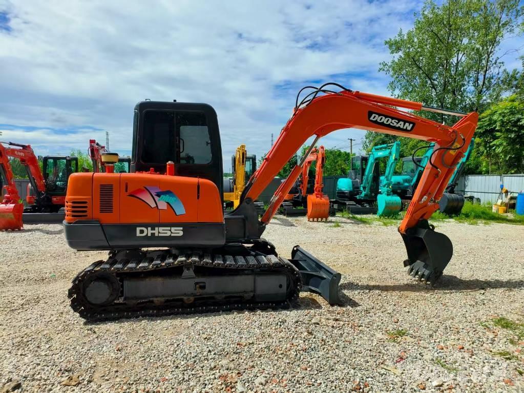 Doosan DH 55 Mini excavators < 7t
