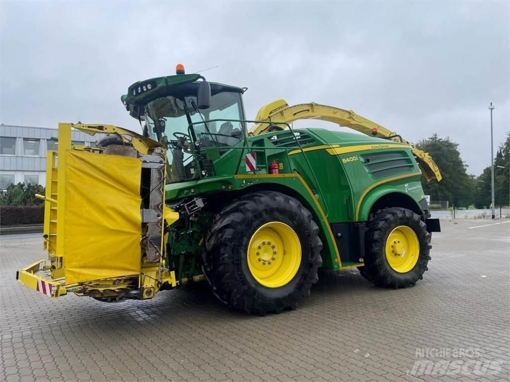 John Deere 8400 i Self-propelled foragers