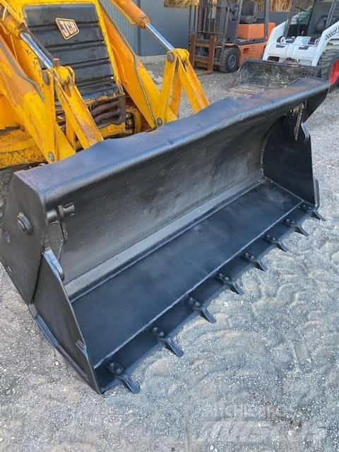 JCB 3 CX TLB's