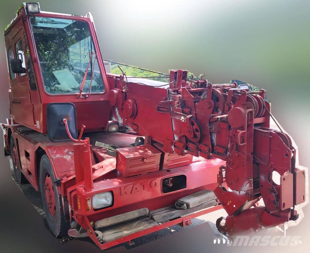 Kato MR 100 Rough terrain cranes