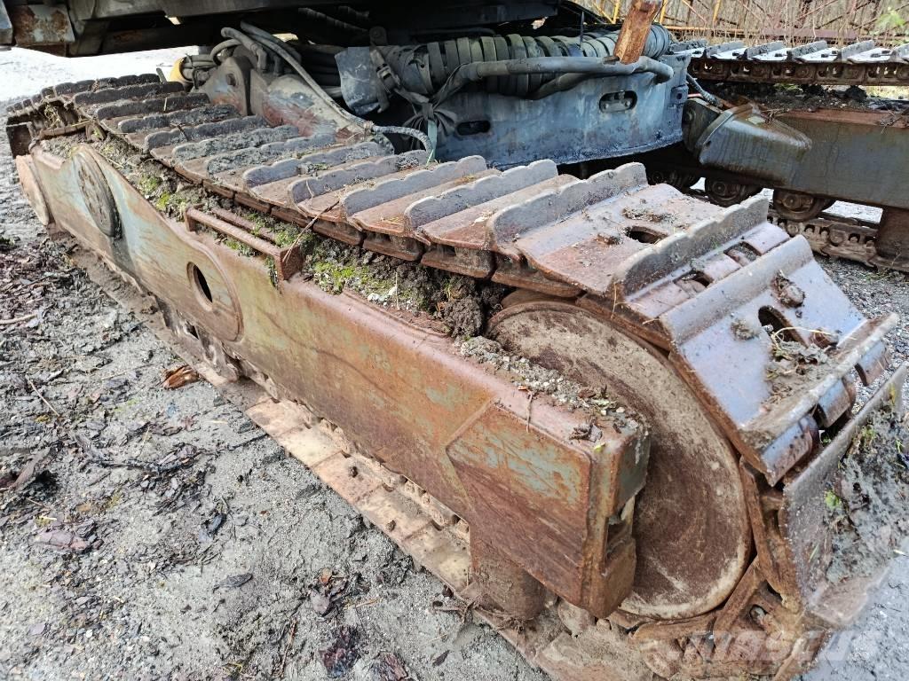 Sandvik DX 780R Surface drill rigs