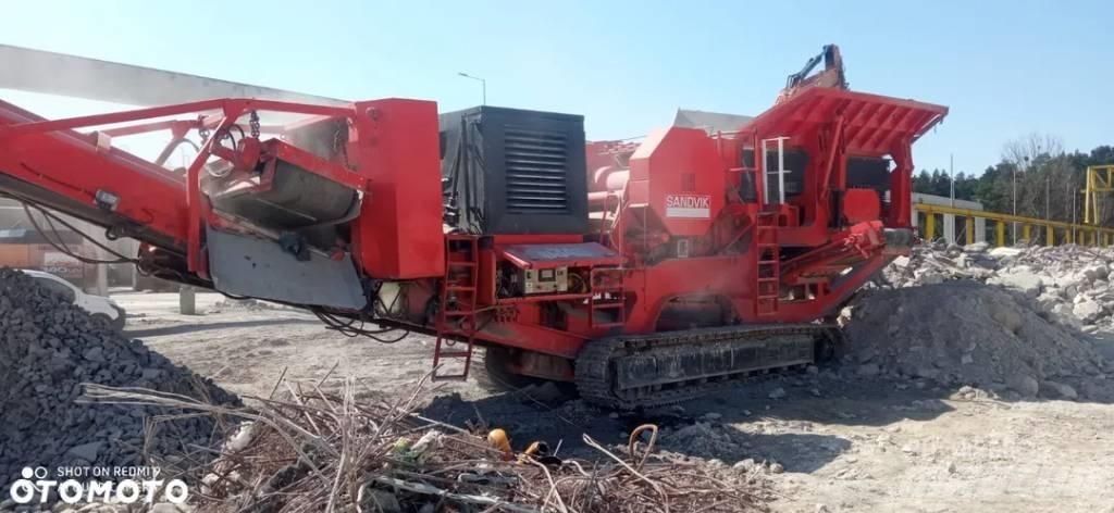 Sandvik QJ 330 Mobile crushers