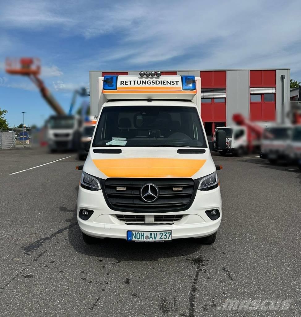 Mercedes-Benz 1000 Emergency vehicles
