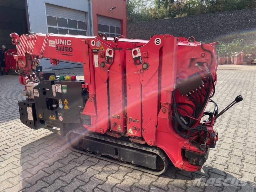 Unic URW-295 Tracked cranes