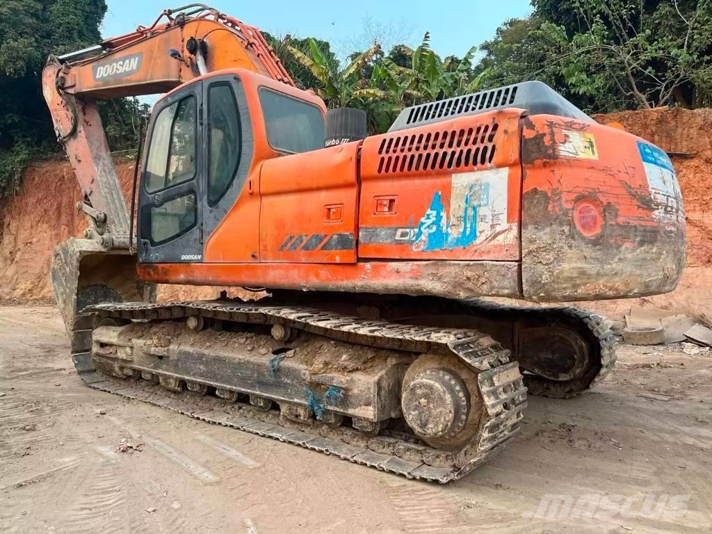 Doosan DX 300 LC Mini excavators < 7t