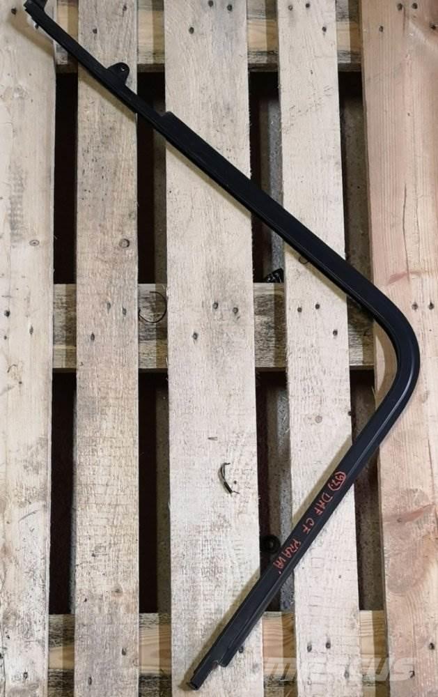 DAF CF DVEŘE OKNO RÁM R Other components