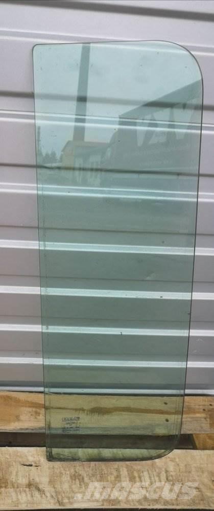 DAF CF OKNO PRAVÉ Other components