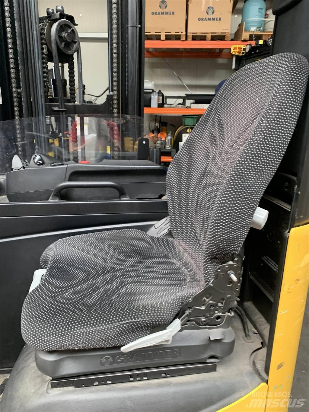 Yale MR14 Reach truck
