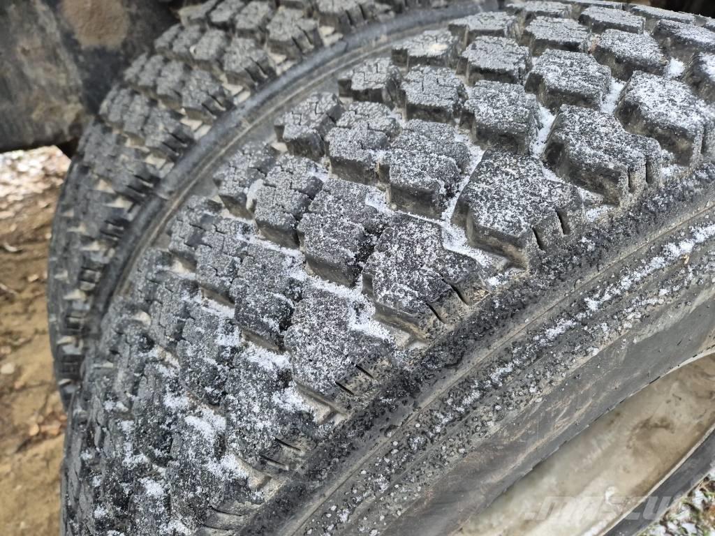 Sisu E11 Tipper trucks